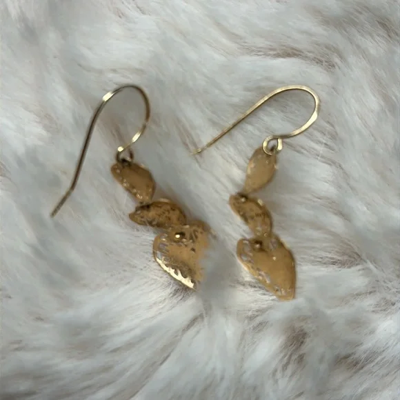 Vintage 14K Italian Gold Filigree Trio Heart Earrings - Picture 5 of 8
